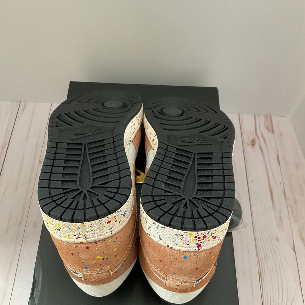 Air Jordan 1 Mid SE Brushstroke Paint Splatter - Picture 5 of 9